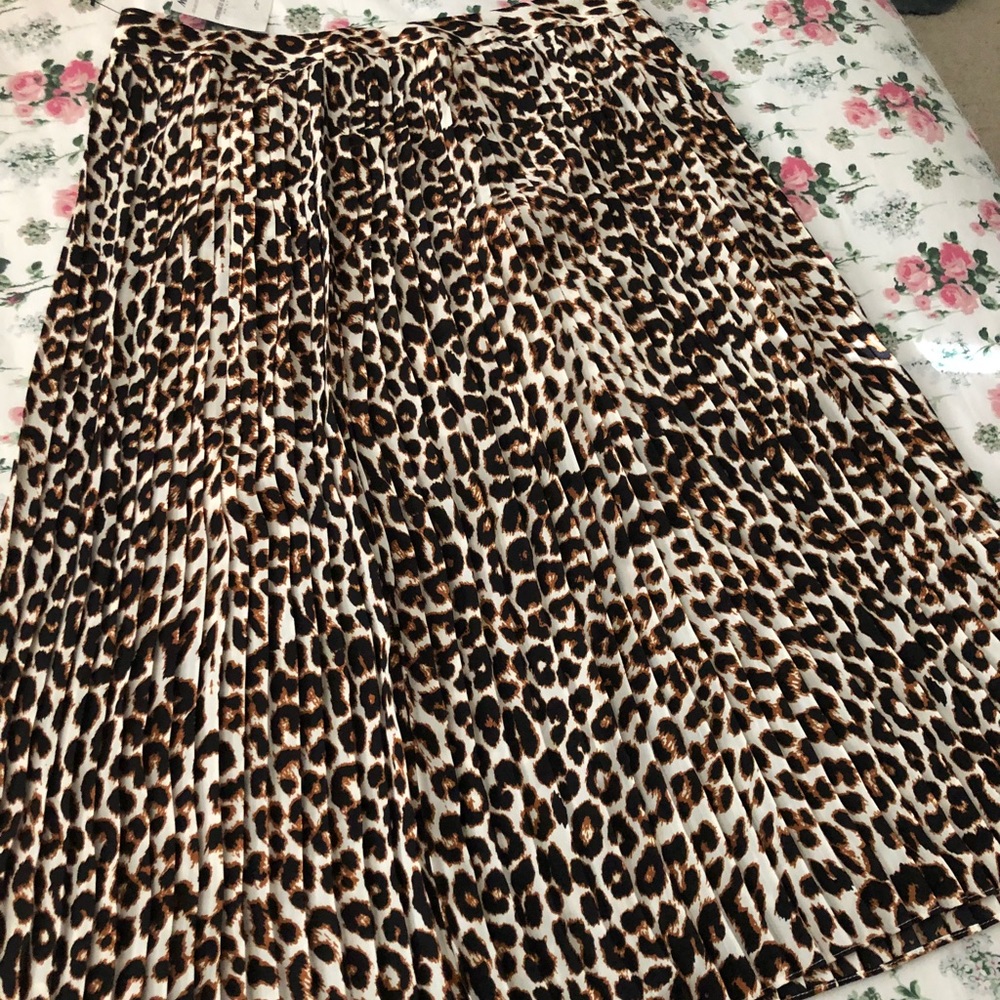 Express animal print skirt